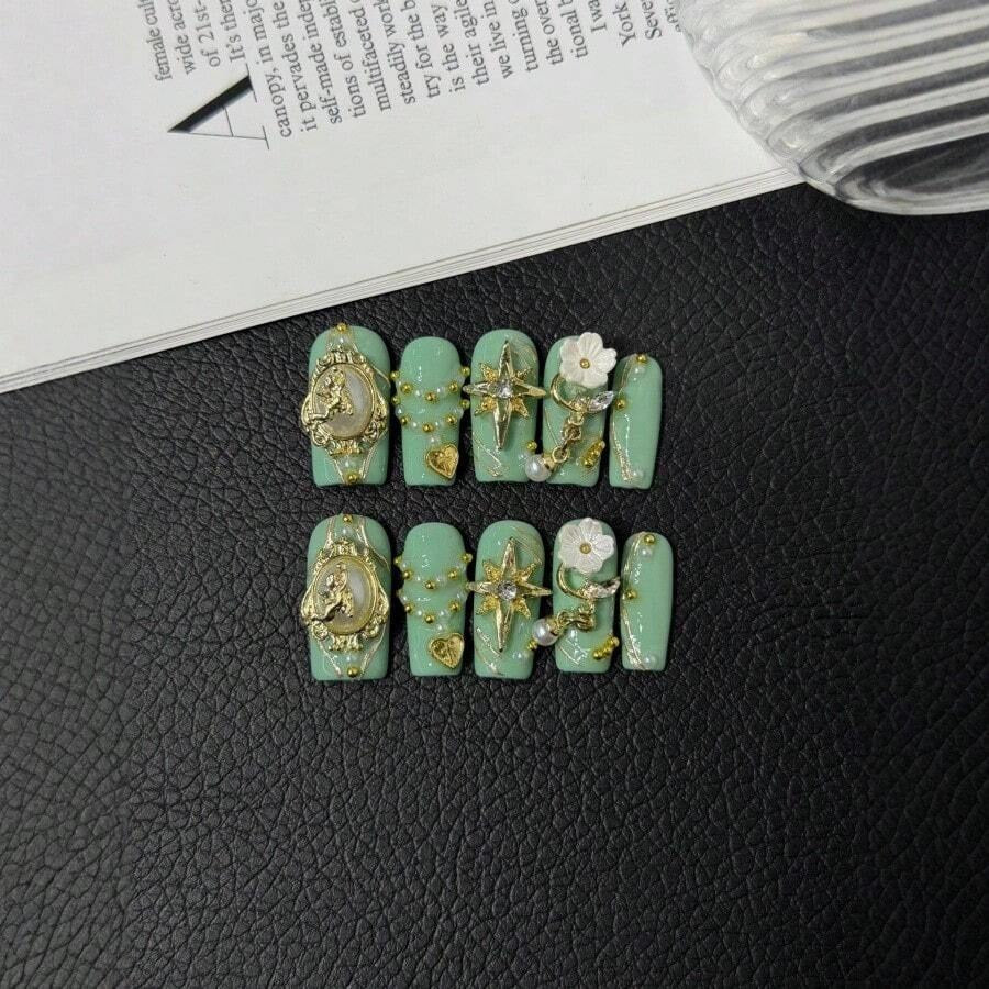Sage Cameo press-on nails full set