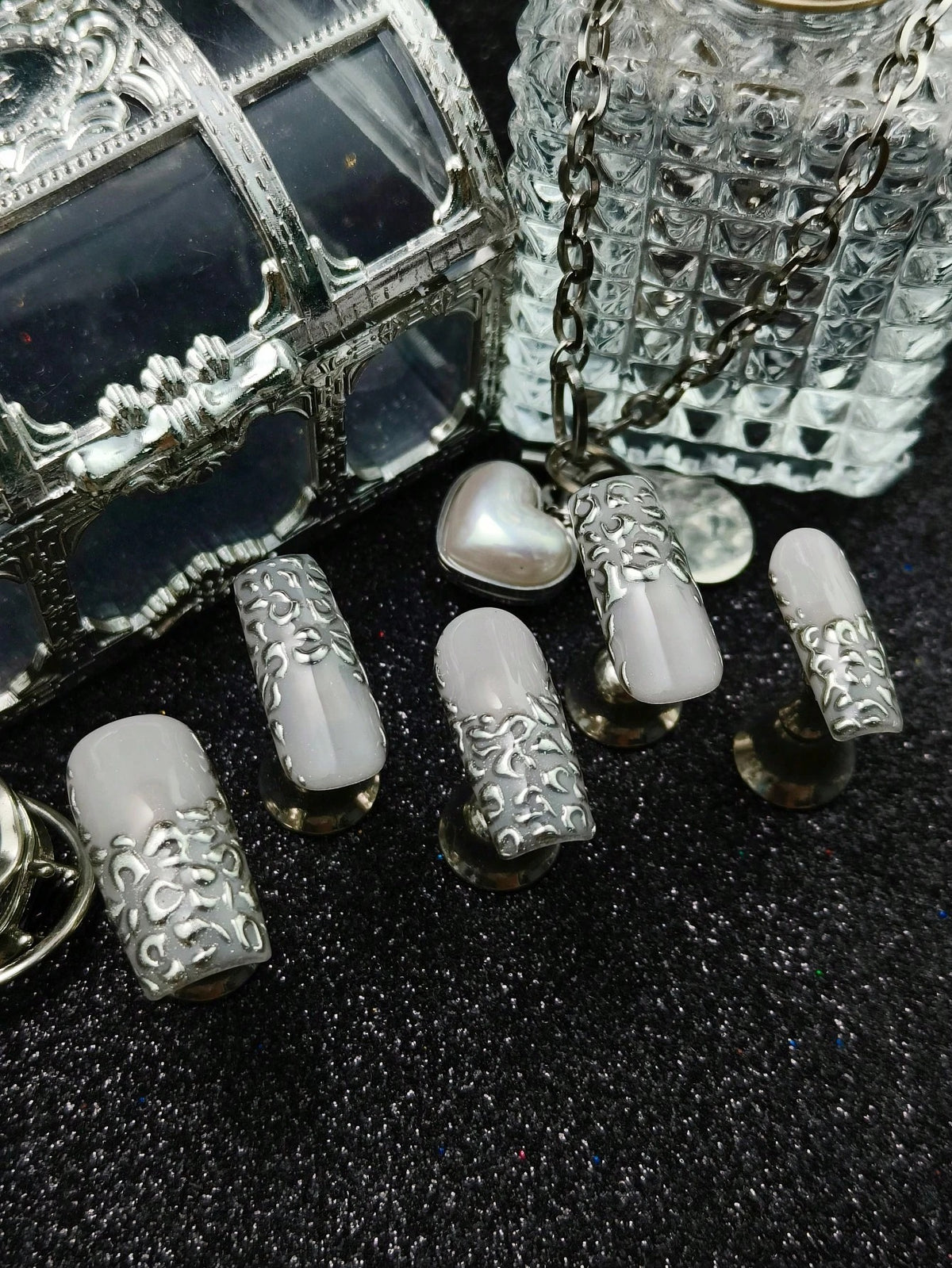 Liquid Leopard press on nails with pearl heart accent in frame