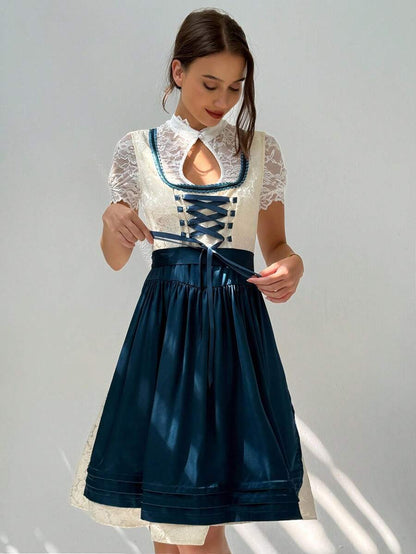 Dirndl dress back view with apron bow