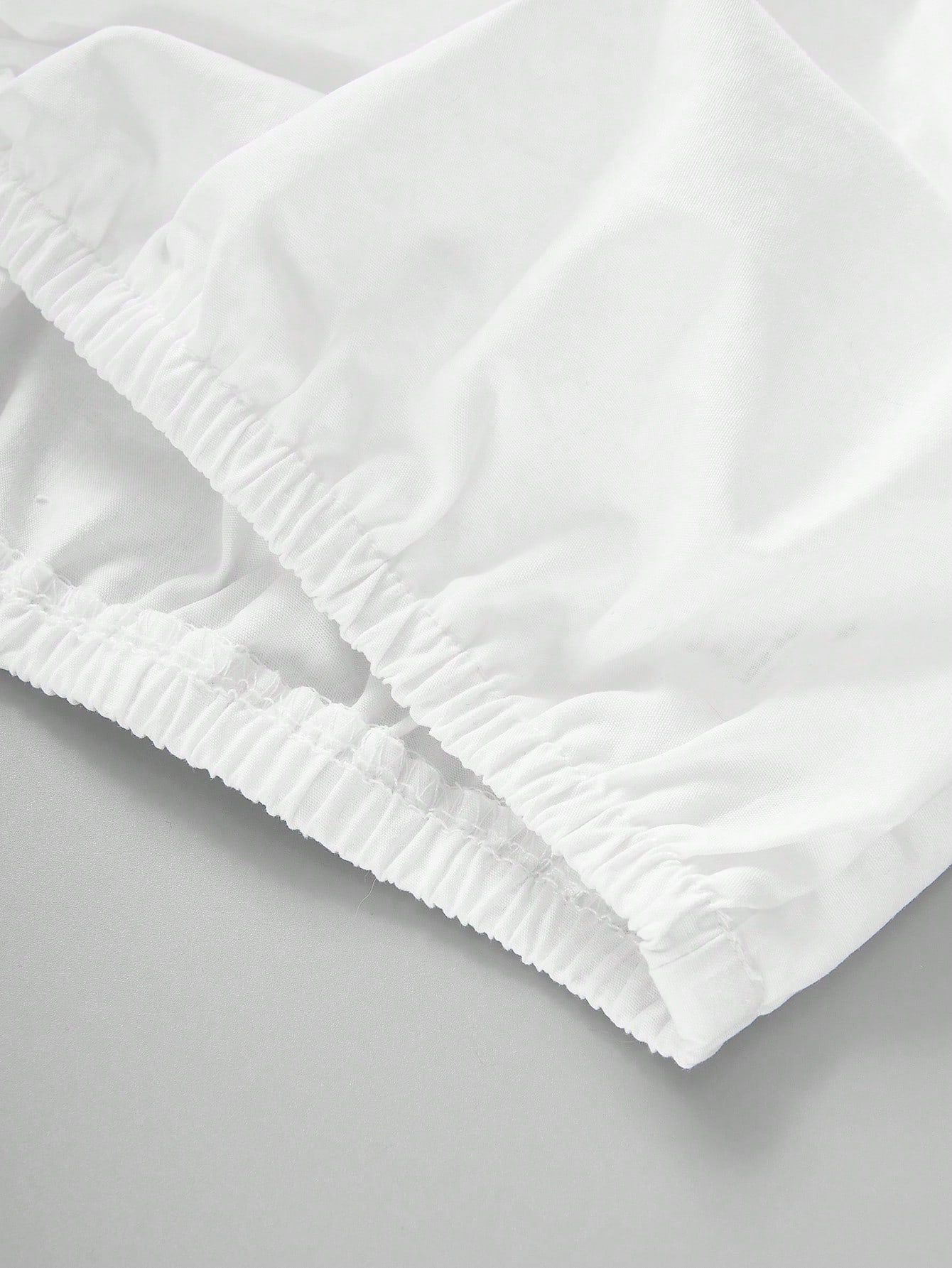 Cropped dirndl blouse fabric detail