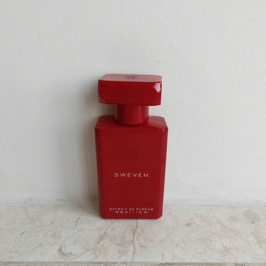 OAKCHA extrait de parfum bottle detail