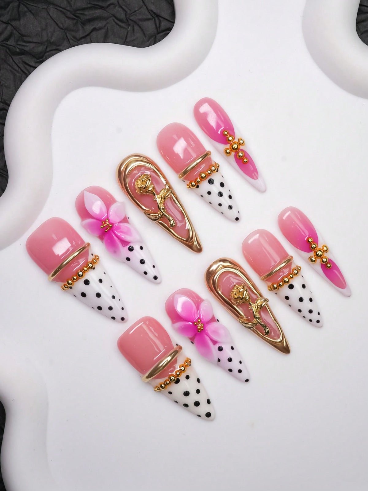 Press-on nail set with gold rose and flower accents