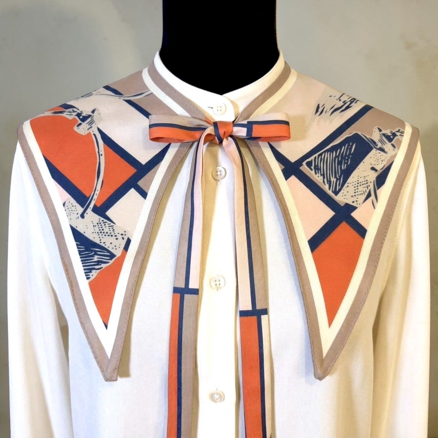 Picasso Cubism Art Collar