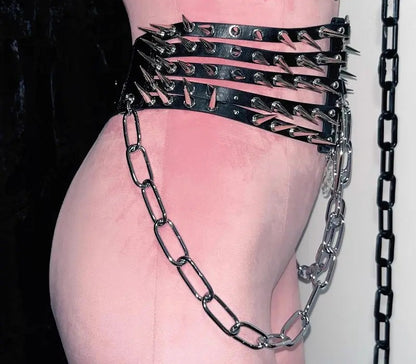 Side view showing the chain swag