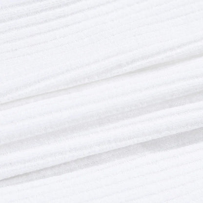 Ribbed knit fabric detail