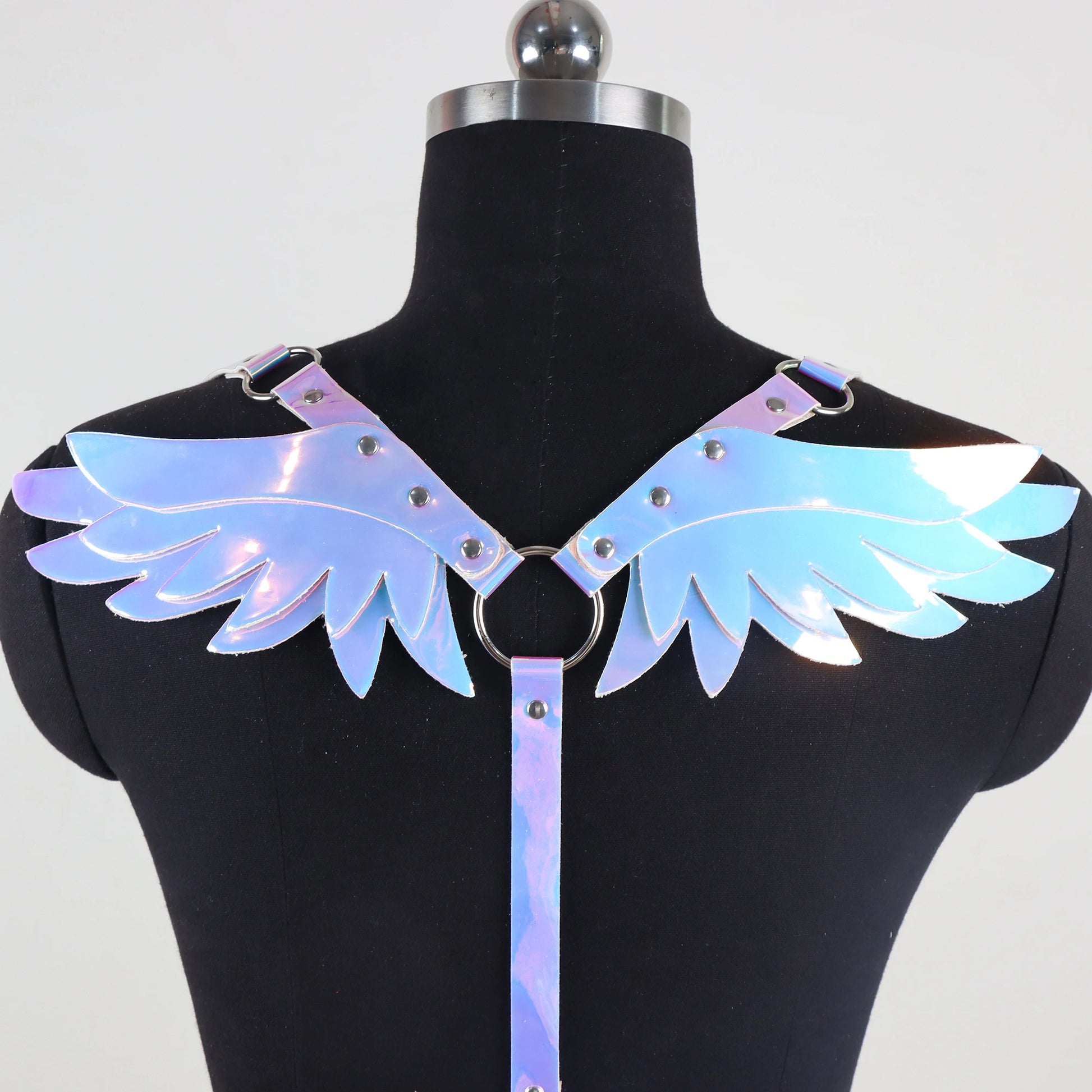 Wing detail on the shoulder straps