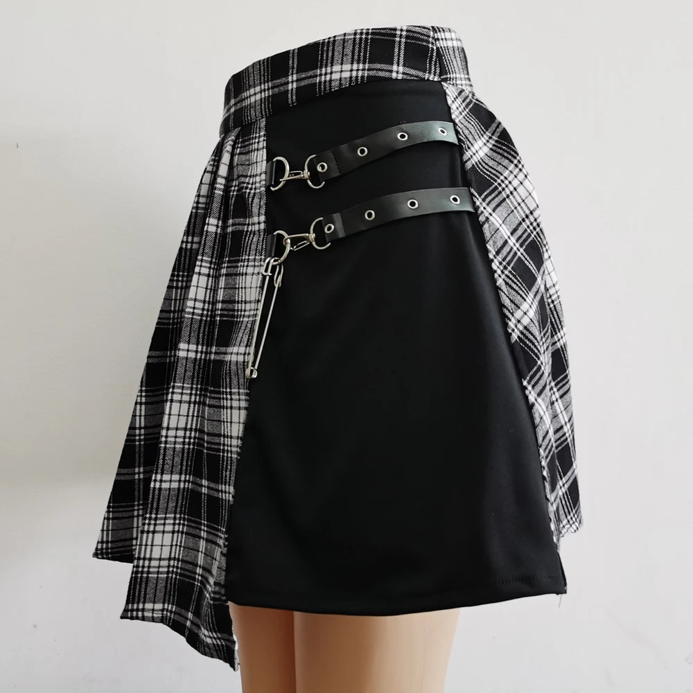 Static Plaid harness strap and pin detail