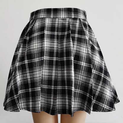 Static Plaid skirt pleated back view