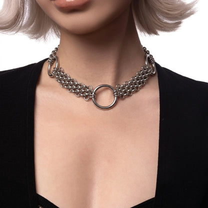 Chainmail O-ring choker worn with a black top