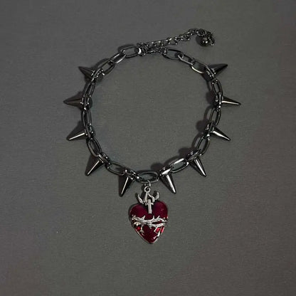 Choker close up