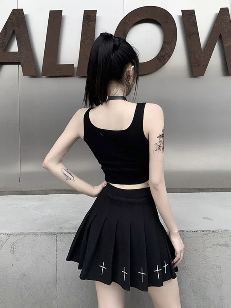 Back view of the ribbed knit crop tank