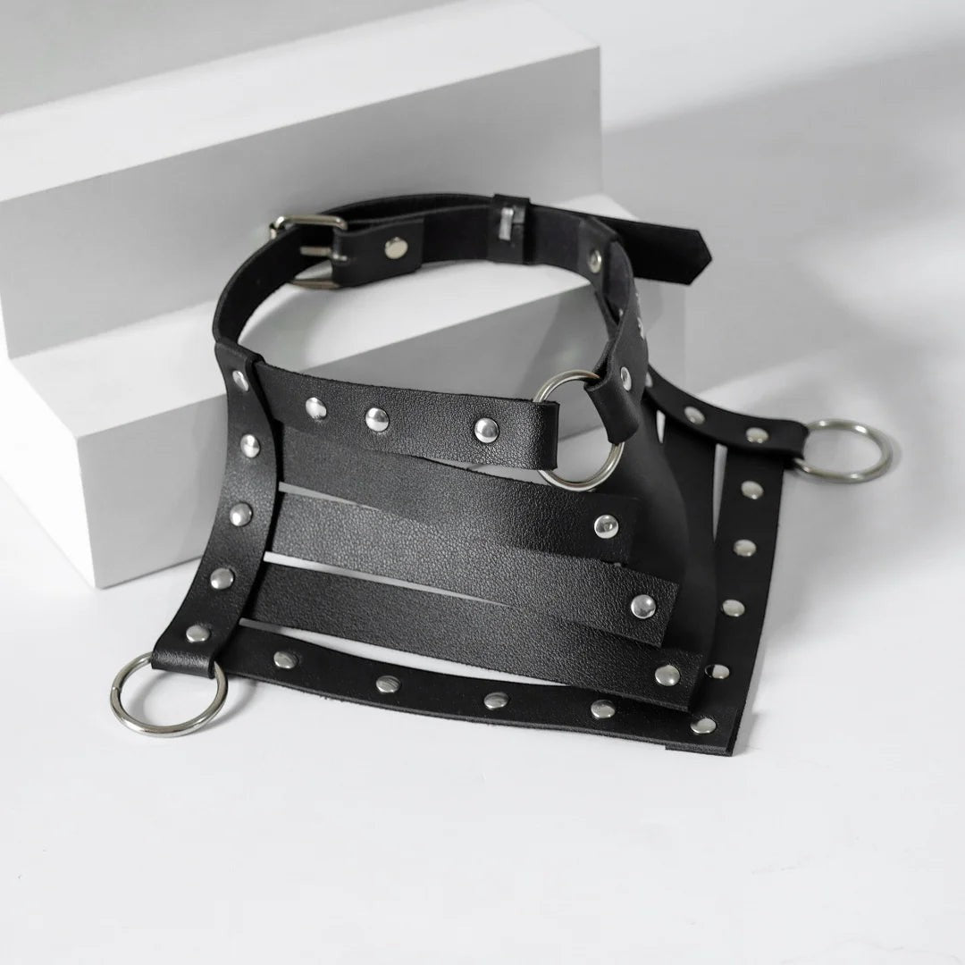 Corset collar side view