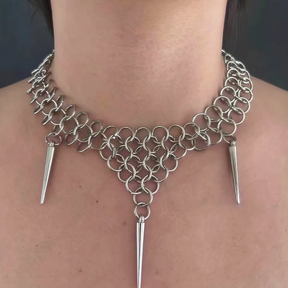 Chainmail spike collar front view