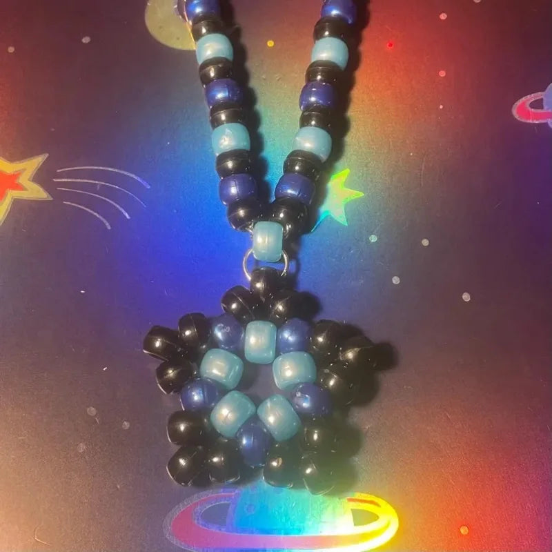 09 Midnight kandi star necklace