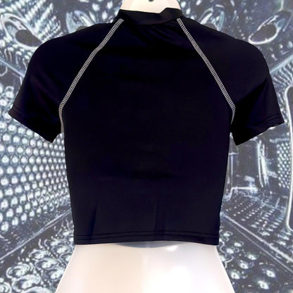 Voidline Cutout Tech Top - Long Sleeve Mesh Crop