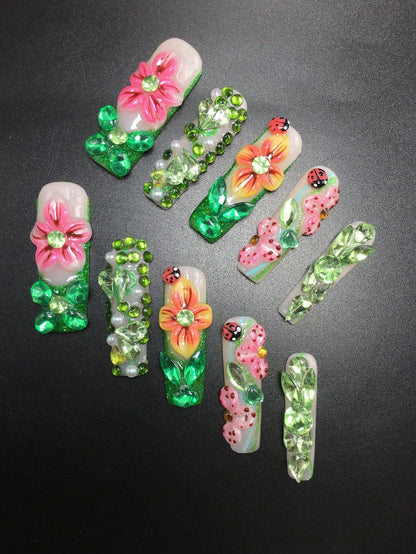 Garden Party press-on nails flowers and pearls