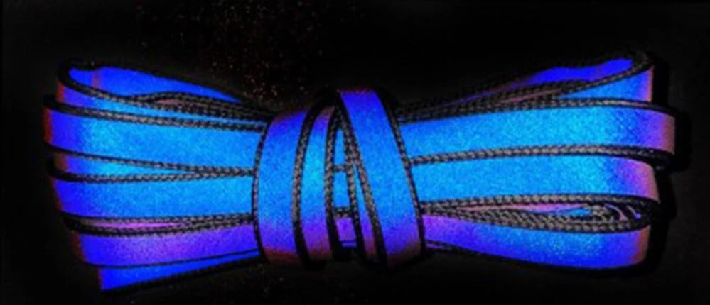 Coiled reflective flat laces flashing iridescent blue